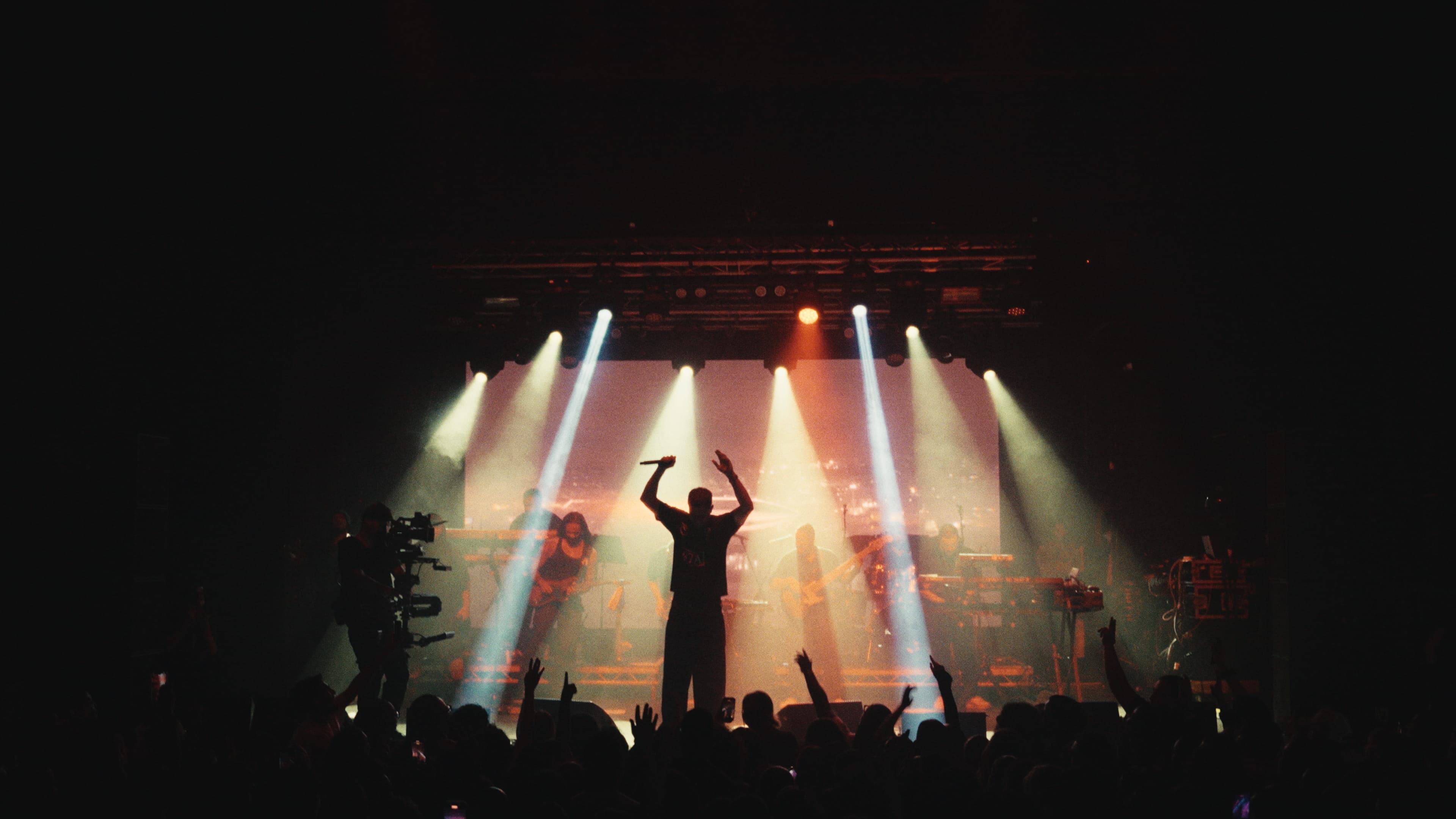 Richie Campbell live in London still 10